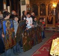 Το γνωστό έθιμο «Κύργια Λέησον» και το «Χτύπημα των Εικόνων» στη Μηλιά Κοζάνης