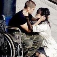 Μείνε πλάι μου και ας…