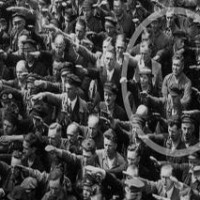 August Landmesser: Η δύναμη της αντίστασης σε μια φωτογραφία!