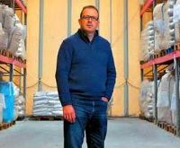 Τρύφωνας Φωτιάδης: Παράτησε το Δημόσιο και έκανε το μπακάλικο στην Καστοριά, σύγχρονη εξαγωγική εταιρία