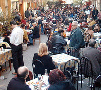 Σαρώνει στη Θεσσαλονίκη η δράση «Τρίτη βράδυ τρώμε έξω μόνο με 10 ευρώ»