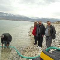 Μείωση κατά 50% στις τιμές των ψαριών στις λαικές αγορές του νομού από τους ψαράδες της λίμνης Πολυφύτου