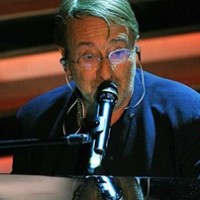 Ο Λούτσιο Ντάλα, ο δικός μας… Χάθηκε ξαφνικά ένας τροβαδούρος που μιλούσε στην ελληνική ψυχή