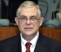 Όλη η αλήθεια για το ότι αποποιήθηκε τον μισθό του ο Παπαδήμος!