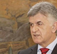 Στην Καστοριά κ. Πετσάλνικε χρωστάτε την πολιτική σας καριέρα… Δεν σας άγγιξε ποτέ το πρόβλημα της τιμής του πετρελαίου;