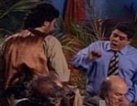 Βίντεο: Όταν ο Μιχαλολιάκος πετούσε …καρύδες!