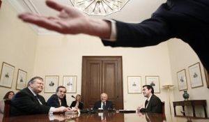 politikoi_arxigoi_megaro_3453