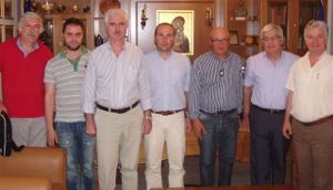 sinantisi_eve_me_dei875
