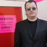 Έλληνας ανοίγει τον μεγαλύτερο οίκο ανοχής στον κόσμο!