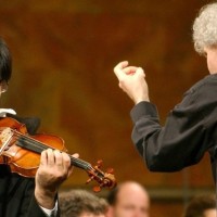 Ο Λεωνίδας Καβάκος συμπράττει με τη Φιλαρμονική Ορχήστρα του Βερολίνου