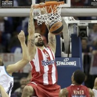 Προσκύνησε και η βασίλισσα – Ο Ολυμπιακός ξανά Πρωταθλητής Ευρώπης!