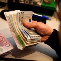 45% φόρος στις καταθέσεις Ελλήνων μεταναστών!