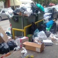 Ραχήλ Μακρή: Υγειονομική βόμβα καταγγέλλεται ότι αποτελούν τα σκουπίδια στο κέντρο της πόλης της Πτολεμαΐδας