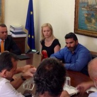 Ραχήλ Μακρή: Με αόριστες υποσχέσεις και υποχωρητικότητα στις ορέξεις τις Τρόικα δεν σώζεται η ΛΑΡΚΟ