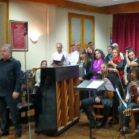 Δείτε όλη τη μουσική βραδιά με ρεμπέτικες καντάδες στα Σέρβια