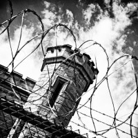 Να χαίρεστε το κράτος-οίκο ανοχής σας… Γιατί όταν βάζεις μια πάμπτωχη μάνα ανάπηρου παιδιού φυλακή, μπουρδέλο είσαι