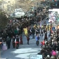 Η μεγάλη παρέλαση στην οδό Παύλου Μελά και η κορύφωση της Κοζανίτικης Αποκριάς 2014 – Βίντεο