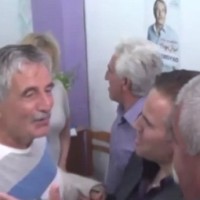 Πλάνα απο το εκλογικό κέντρο του Νέου Δημάρχου Σερβίων-Βελβεντού Σάκη Κοσματόπουλου – Βίντεο