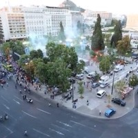 Βίντεο: Η κατασκευή μιας εικονικής πραγματικότητας στην αποτυχημένη συγκέντρωση της ΝΔ στο Σύνταγμα