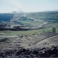 Σοβαρός τραυματισμός 8μηνίτη στο Ορυχείο Νοτίου Πεδίου του ΛΚΔΜ – Έπεσε μαζί με το φορτηγό που οδηγούσε στην απόθεση