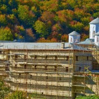 Η φωτογραφία της ημέρας: Oι Εργασίες αναπαλαίωσης στην Ιερά Μονή Αγίας Τριάδος Βοΐου