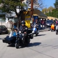 Μία ευχάριστη έκπληξη στη Σιάτιστα – Γέμισε η πόλη… βέσπες! Δείτε το βίντεο και φωτογραφίες