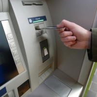 Κοζάνη: Ξέχασε την κάρτα του στο ΑΤΜ της τράπεζας και του αφαίρεσαν 500 ευρώ! Σχηματίστηκε δικογραφία σε βάρος 24χρονου