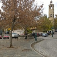 Σιάτιστα: Θέλουν να ψάξουν για… χρυσές λίρες στην πλατεία της Γεράνειας!