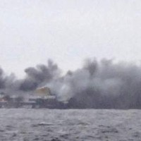 Θρίλερ με το φλεγόμενο πλοίο – Ένας άνδρας νεκρός! – Μάχη με το χρόνο για τη διάσωση των επιβαινόντων – Όλο το χρονικό