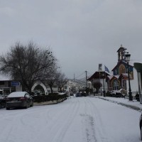 Το έστρωσε για τα καλά στη Νεράιδα Κοζάνης – Δείτε φωτογραφίες από τη χιονισμένη Νεράιδα
