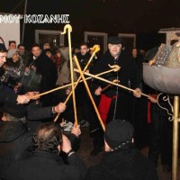 Βίντεο: Δείτε το γλέντι που στήθηκε στους Φανούς «Κεραμαριό» και «Πλατάνια»!