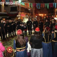 Δείτε LIVE ΕΔΩ τις εκδηλώσεις της αποκριάς στην εξέδρα της πλατείας τις ώρες 18.30 εώς 21.30!