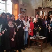 Πασχαλινές λαμπάδες και ευχές στους εργαζόμενους του Δήμου Βοΐου από τον Δήμαρχο Δ. Λαμπρόπουλο