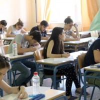 Βάσεις 2015: Σφαγή σε μαθηματικά και φυσική – Πτώση εως και 1.000 μόρια σε πολλές σχολές