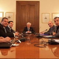 Τσίπρας και 4 κόμματα υπέγραψαν για συμφωνία και ευρώ – Οι δηλώσεις των πολιτικών αρχηγών