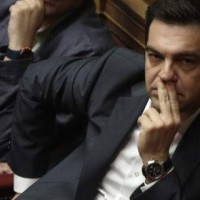 230 Ναι 63 Όχι στη συμφωνία – Όχι από Ρ. Μακρή και Ε. Ουζουνίδου για δεύτερη φορά – Ηχηρό Ναι από τον Βαρουφάκη