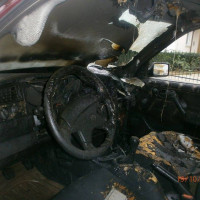 Πυρκαγιά σε σταθμευμένο αυτοκίνητο στην πόλη της Πτολεμαΐδας – Δείτε φωτογραφίες