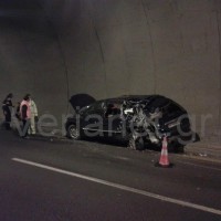 Τροχαίο μέσα στην τελευταία σήραγγα της Εγνατίας πριν τα διόδια Πολυμύλου: Σύγκρουση νταλίκας με ΙΧ