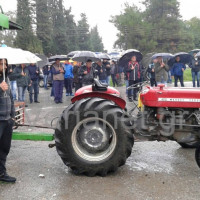 Στους δρόμους οι αγρότες και στην Ημαθία – Πάνω από 1000 άτομα στον κόμβο της Κουλούρας – Δείτε το βίντεο