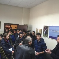 Βίντεο από τα κάλαντα των Χριστουγέννων στο Δημαρχείο Σερβίων – Βελβεντού