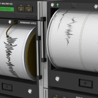 1η χώρα στην Ευρώπη η Ελλάδα σε σεισμικότητα και 6η στον κόσμο σε συχνότητα σεισμών – «Σεισμός 7 ρίχτερ μπορεί να γίνει ανά πάσα στιγμή στην Ελλάδα» λέει ο σεισμολόγος Θ. Γκάνας