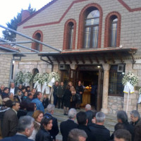 Πλήθος κόσμου στην κηδεία του Βασίλη Πάτρα στη Γαλατινή