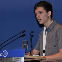 Γιάννης Μπάτας: Ο 19χρονος που έχει στήσει 5 start-up, έχει δουλέψει στο Ντουμπάι και φτιάχνει το ελληνικό «Facebook»