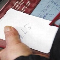 Βιβλιάριο για ανασφάλιστους: Οι δικαιούχοι και τα δικαιολογητικά