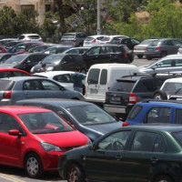 Τέλη κυκλοφορίας αυτοκινήτων μειωμένα 50% και φωτιά στη βενζίνη, το πετρέλαιο και το υγραέριο κίνησης