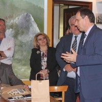 Βίντεο: Τιμήθηκε στο Μουσείο Μακεδονικού Αγώνα στο Μπούρινο, ο εκ των κορυφαίων γεωλόγων στον κόσμο E. Moores