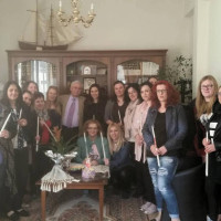 Πασχαλινές λαμπάδες και ευχές από τον Δήμαρχο Βοΐου Δ. Λαμπρόπουλο στους εργαζομένους του Δήμου