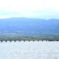 Φωτογραφίες: Στα υψηλότερά της η στάθμη των νερών της λίμνης Πολυφύτου – Στο όριο πλημμύρας το parking στο Ναυτικό όμιλο