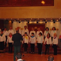 Συνάντηση χορωδιών κατά την γιορτή της μητέρας στην Πτολεμαΐδα με τη συμμετοχή των Μακεδνών Κοζάνης