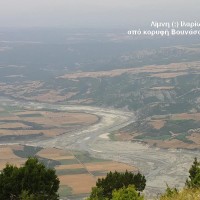 Πολύ χαμηλή η στάθμη στη λίμνη Ιλαρίωνα, θυμίζοντας το …ποτάμι Αλιάκμονα! Δείτε φωτογραφίες και βίντεο